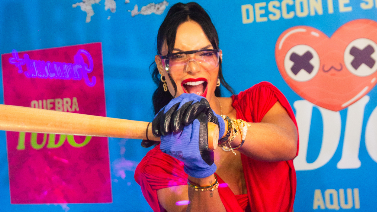 Aline Mineiro troca socos com Mayara Cardoso em festa de estreia do De ...